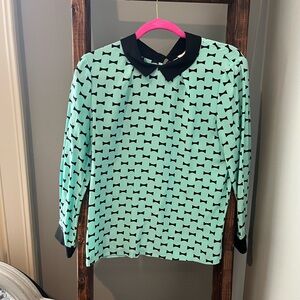 Kate Spade aqua silk blend Top with Black Bow tie Print and Black Collar